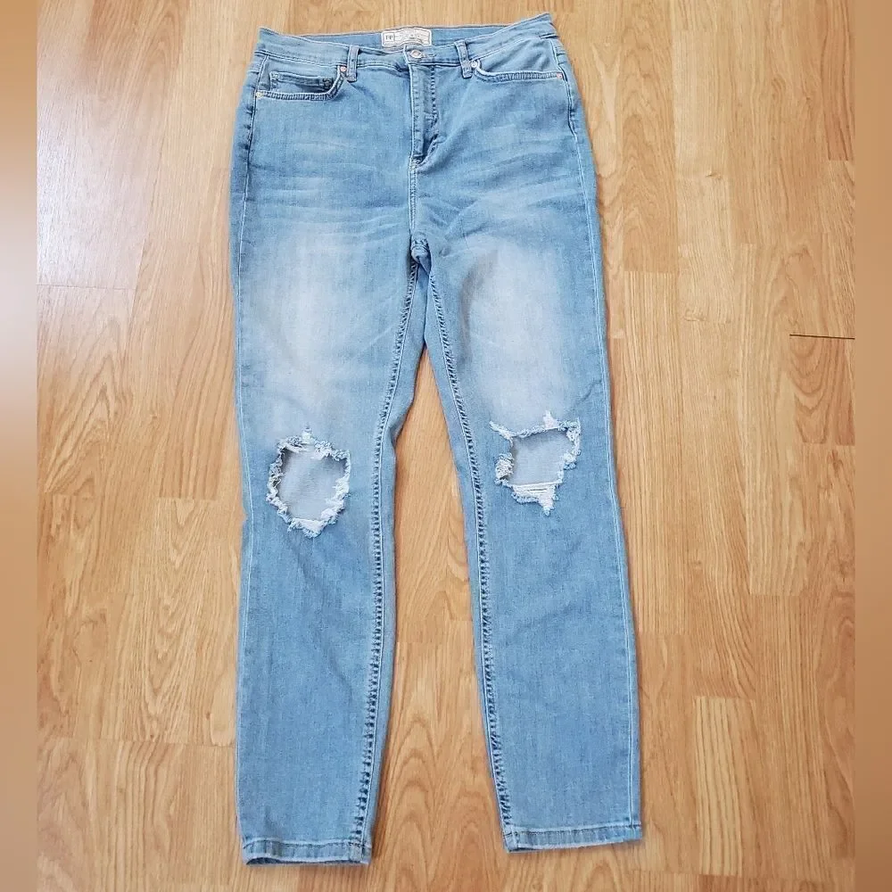 Free People High Rise Busted Knee Skinny Jeans - size 31